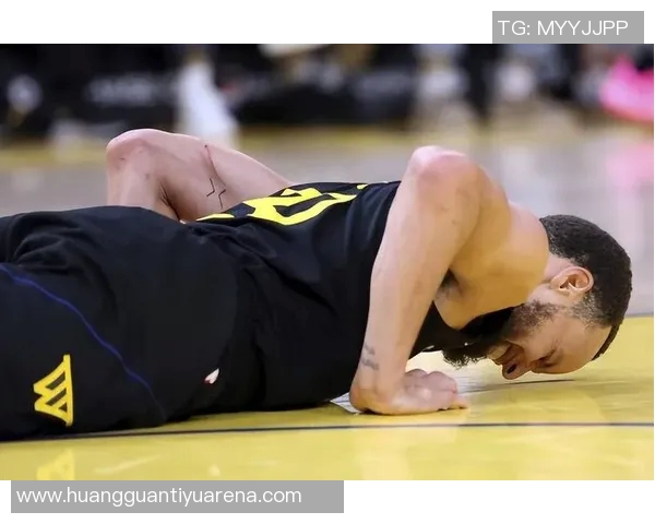 勇士官方宣布库里股四头肌受伤一周后将进行复查评估