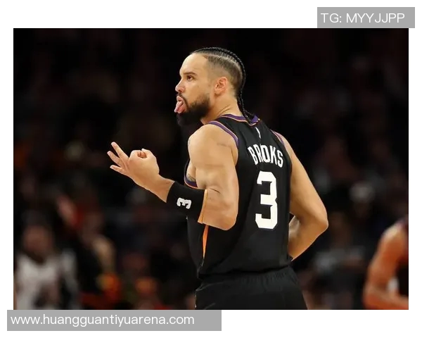 布克强调狄龙独特能力的重要性这种特质无法通过训练获得 布克强调狄龙独特能力的重要性这种特质无法通过训练获得