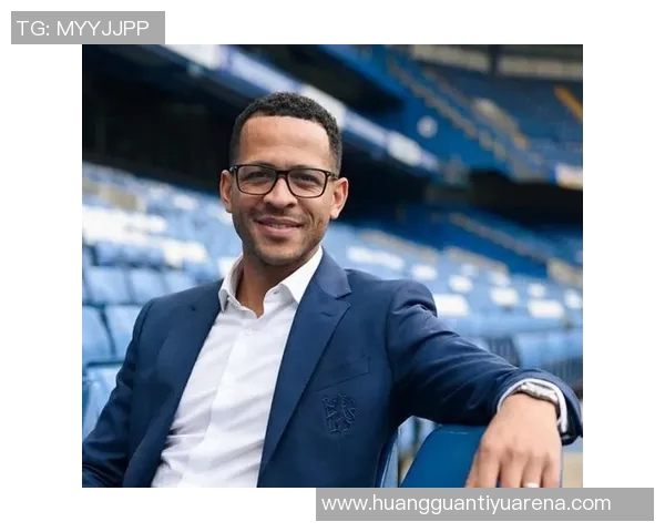 天空报道罗塞尼尔周三现场观战切尔西比赛随后接任球队主帅职位 天空报道罗塞尼尔周三现场观战切尔西比赛随后接任球队主帅职位