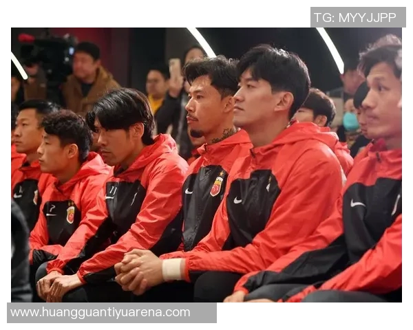 王燊超重返海港续约一年坚持以身作则展现队长风范