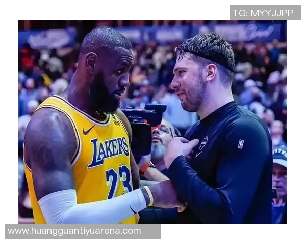 詹姆斯愿意帮助东契奇减轻持球压力提升球队表现